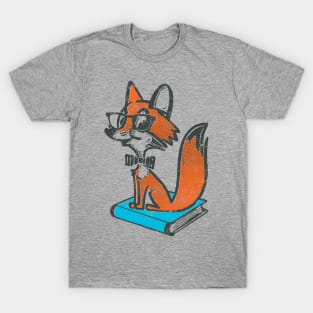 Well Read Fox - Book Geek - Librarian T-Shirt